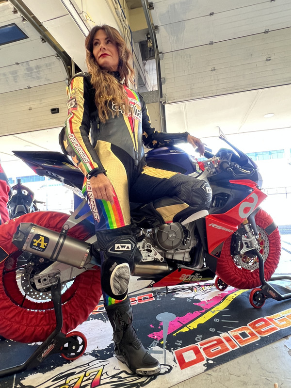 D5C14334-4234-4090-9923-573209D2B4D9