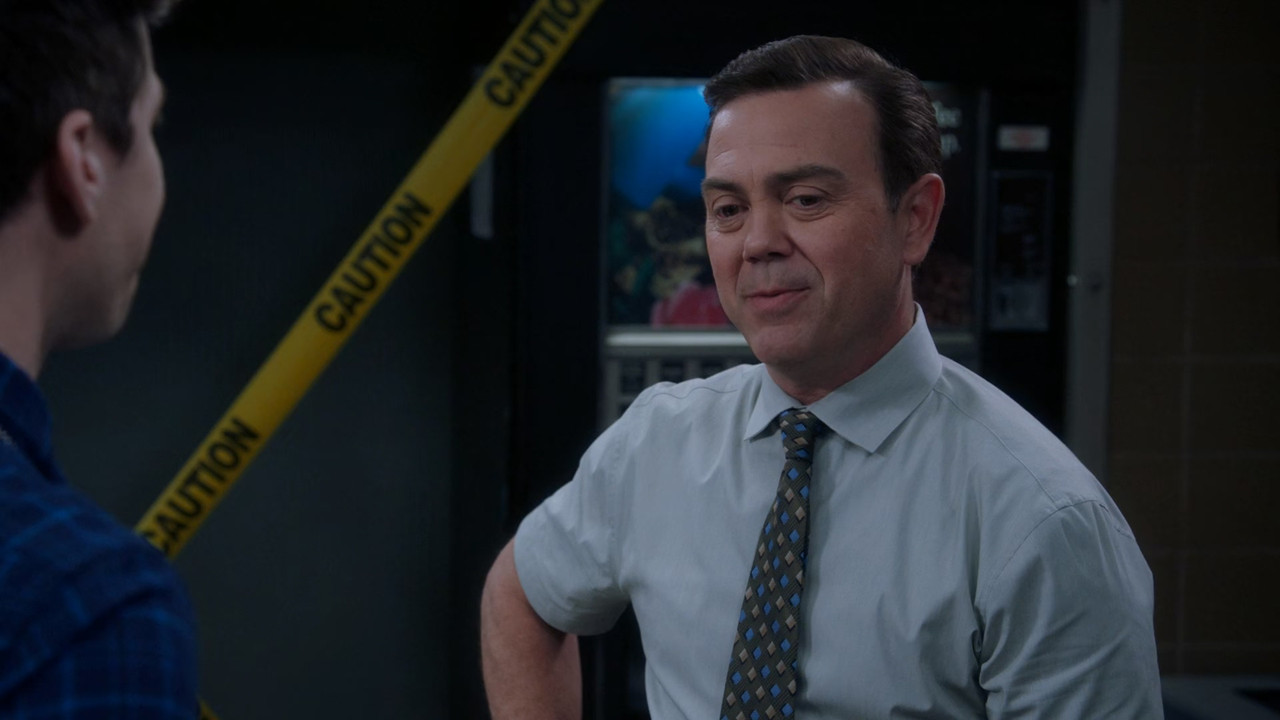 Brooklyn Nine-Nine (2013) S07E10 Admiral Peralta (1080p AMZN WEB-DL x265 10bit EAC3 5.1 - HxD) [TAoE