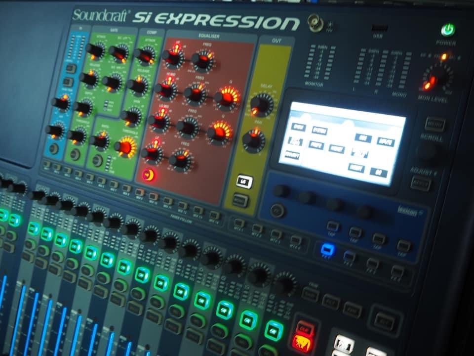 DAF9AA42-57D1-421D-8A77-D85F1BC5BB1E