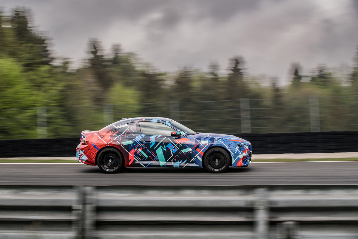 P90467985_highRes_the-all-new-bmw-m2-u