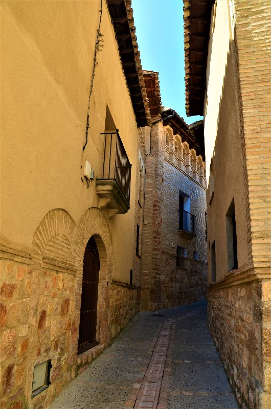 ALQUEZAR-19-4-2017-HUESCA - Los pueblos más bonitos de España-2010/2023 (56)