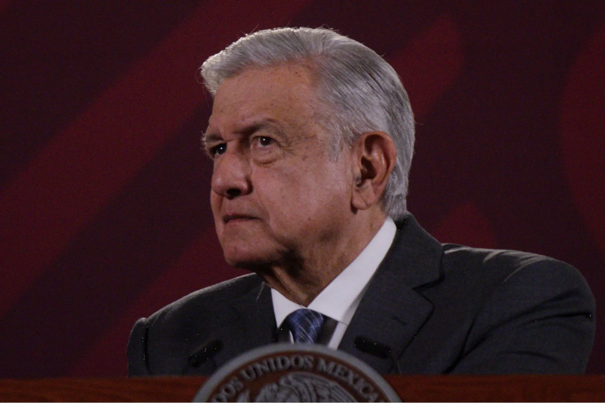 AMLO arremete contra EEUU: