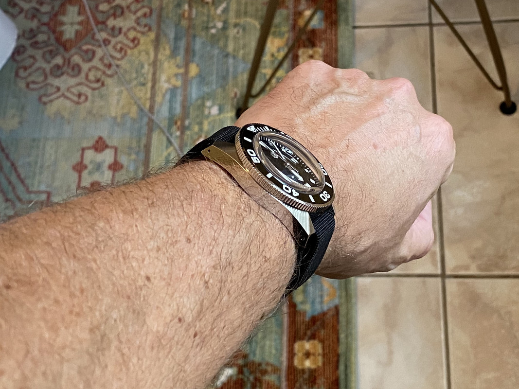 80960D84-E42F-4184-A286-F791B9D616CE