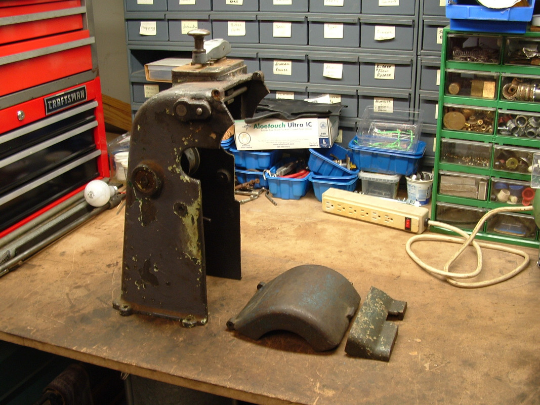 wade belt cover casting 018