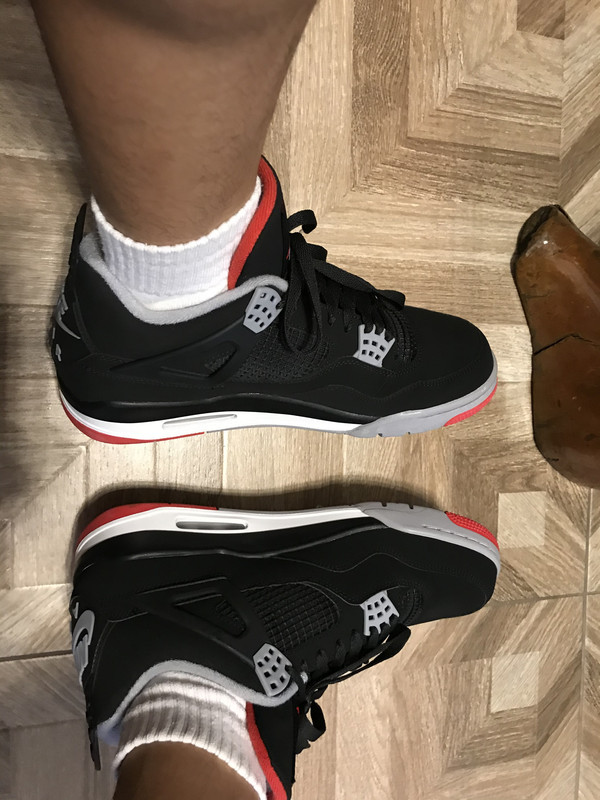 56831807-1DD8-424D-BFA3-F472D3C597D4