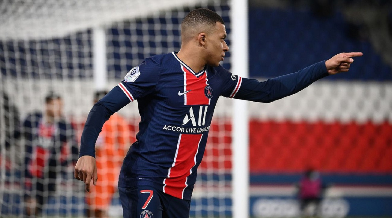 Para el PSG hay un idioma que sobra en el vestuario y preocupa a los franceses