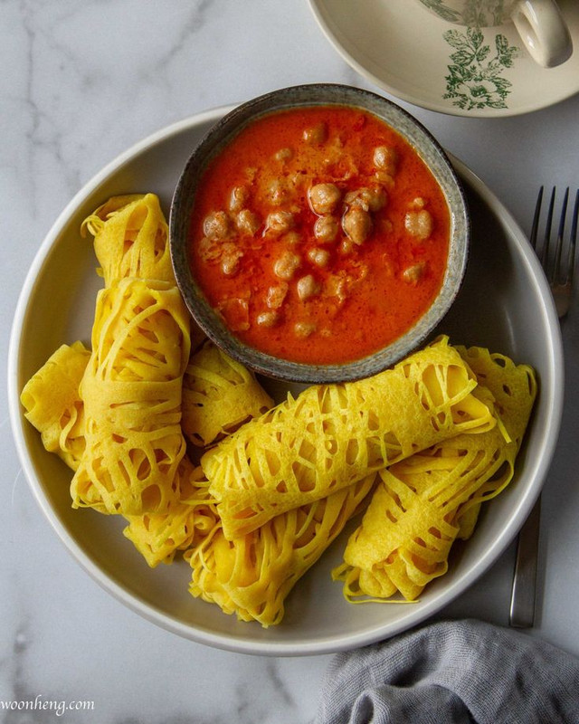 How to Make Roti Jala (Net Crepe) 网煎饼 Woon Heng