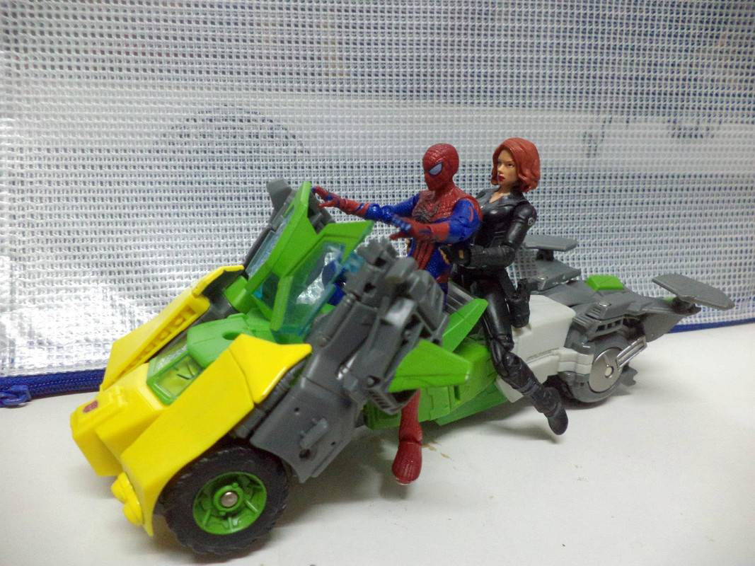 473091_329811717122520_1401146523_o