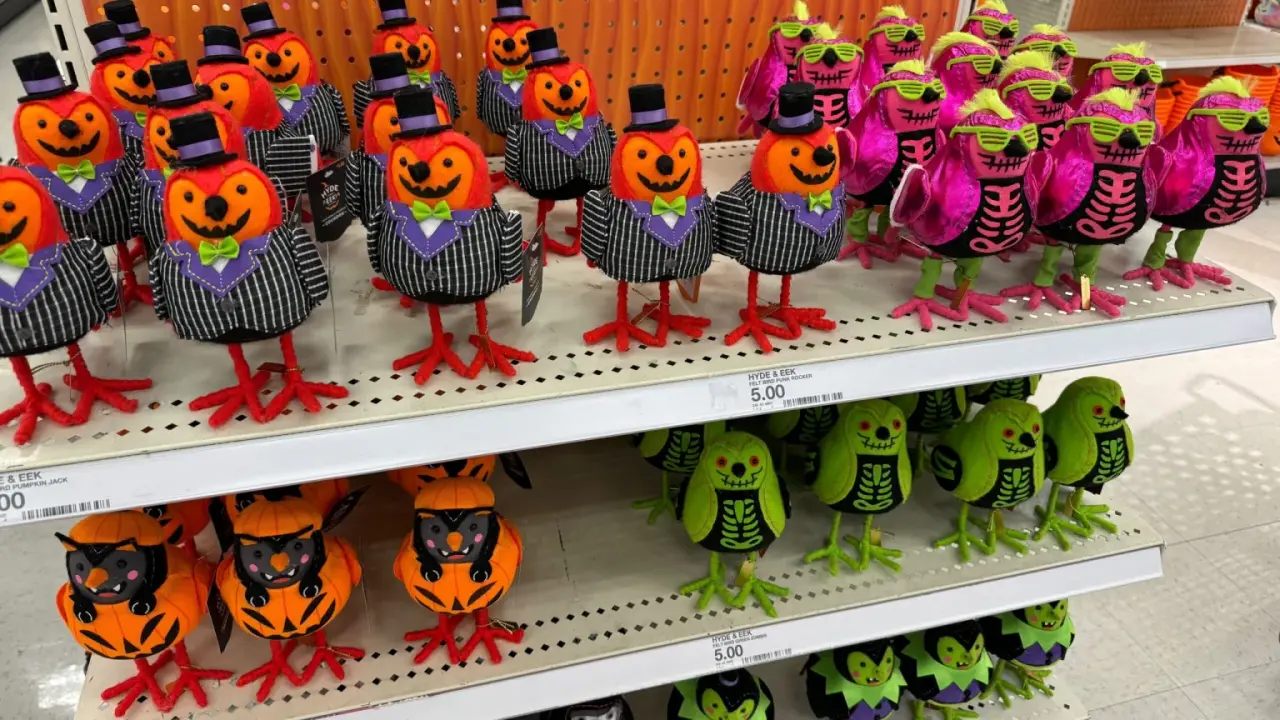 Festive Fun: Halloween Felt Bird Decorative Figurines for Festive Fun: Halloween Felt Bird Decorative Figurines for