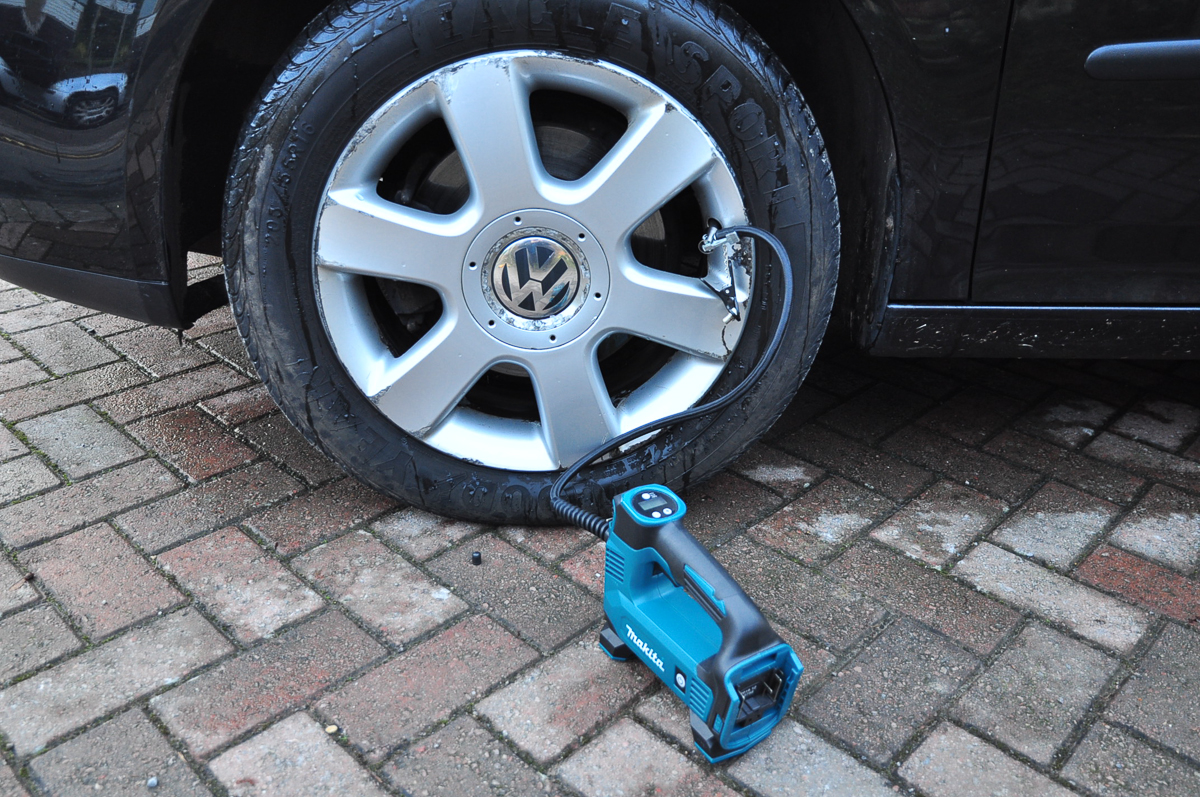 How To Change Battery Vw Golf