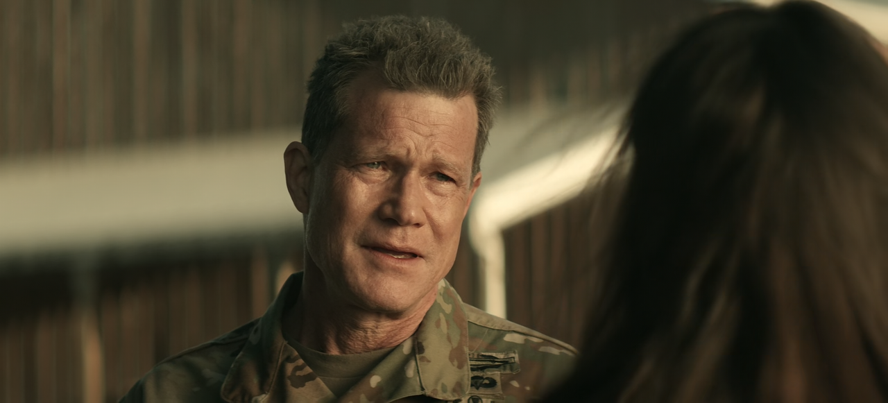 Superman.&.Lois.S01E09.Loyal.Subjekts.1080p.10bit.AMZN.WEB-DL.DDP5.1.HEVC-Vyndros.mkv_snapshot_21.49