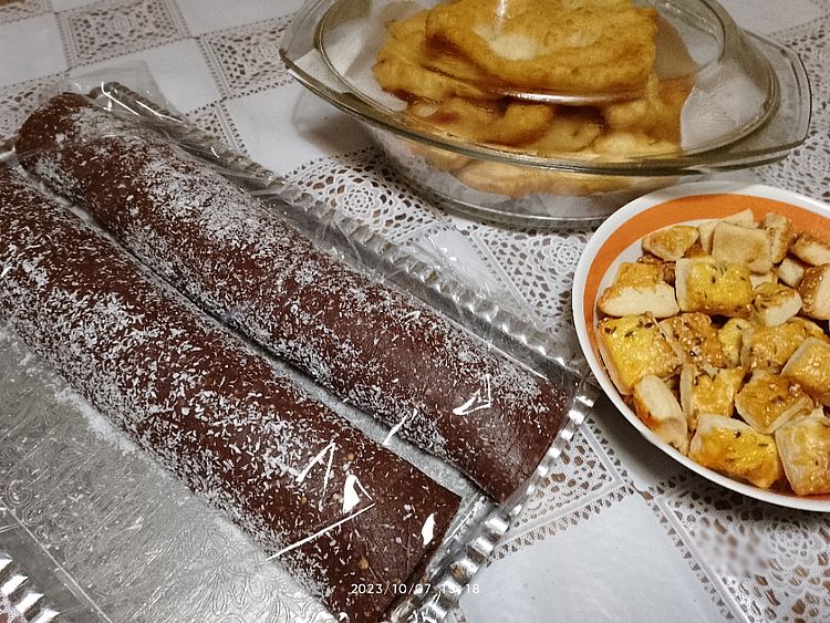 https://i.postimg.cc/7hRCjHLJ/kkeksztek-langos-gyorss-20231007.jpg