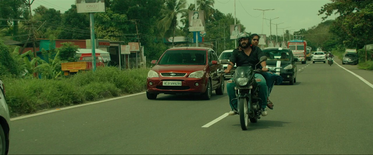 Innale-Vare-2022-Hindi-Malayalam-Web-Rip-1080p-x264-AVC-AAC-2ch-ESub-mkv-0006