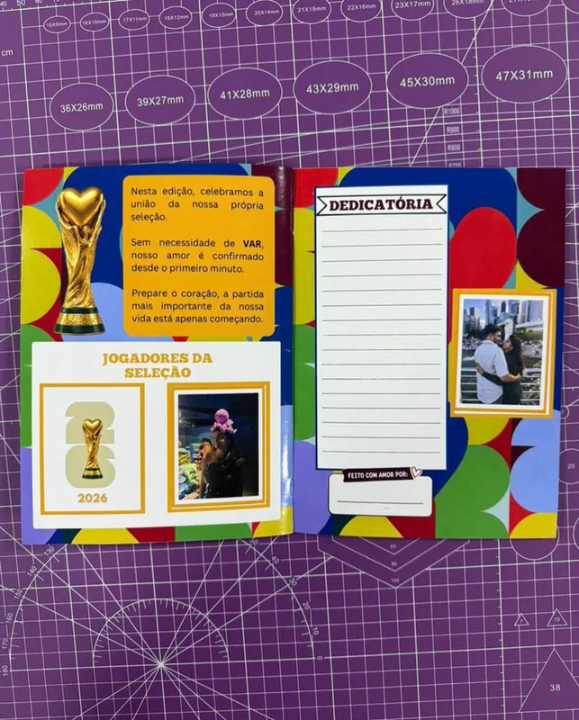 Álbum Copa Love preenchido