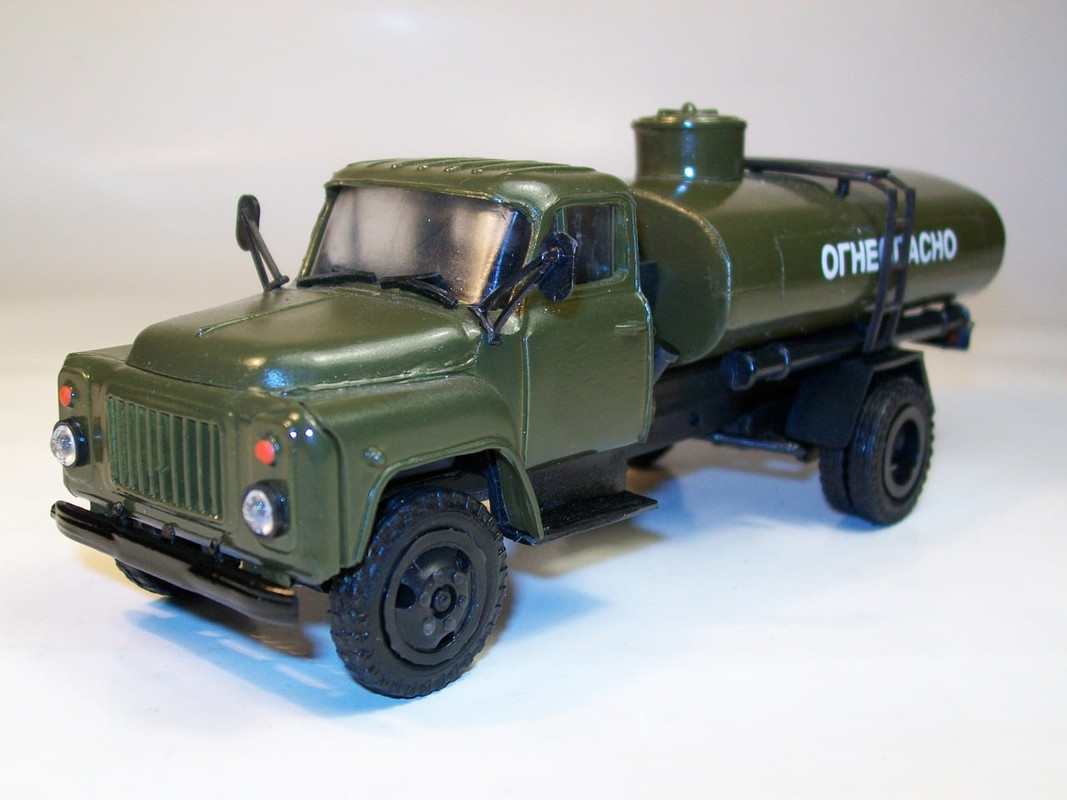 Военные бензовозы (2)