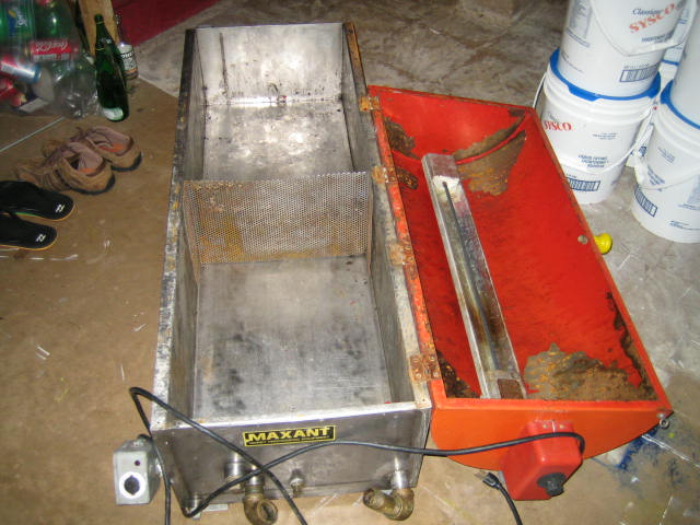 Wax Melter interior 002