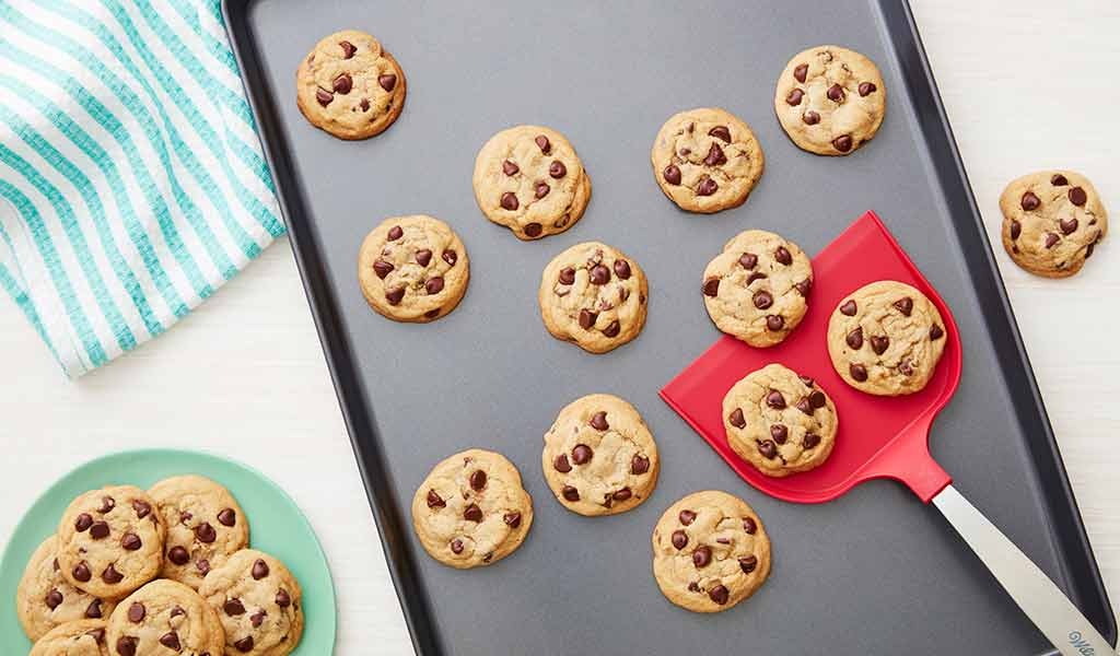 ingredients of chocolate chip cookies