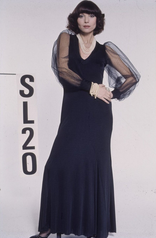 elsa martinelli f90