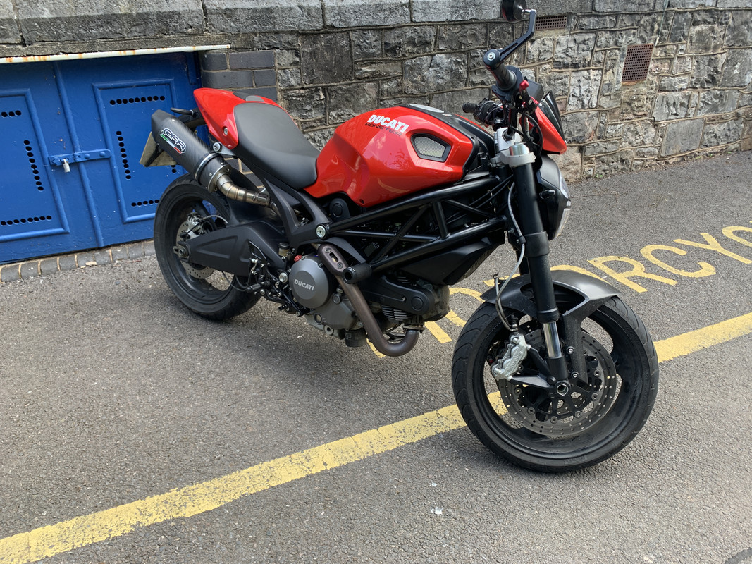 6A96EC90-3C30-402B-B7B1-E70E45BB2C4B