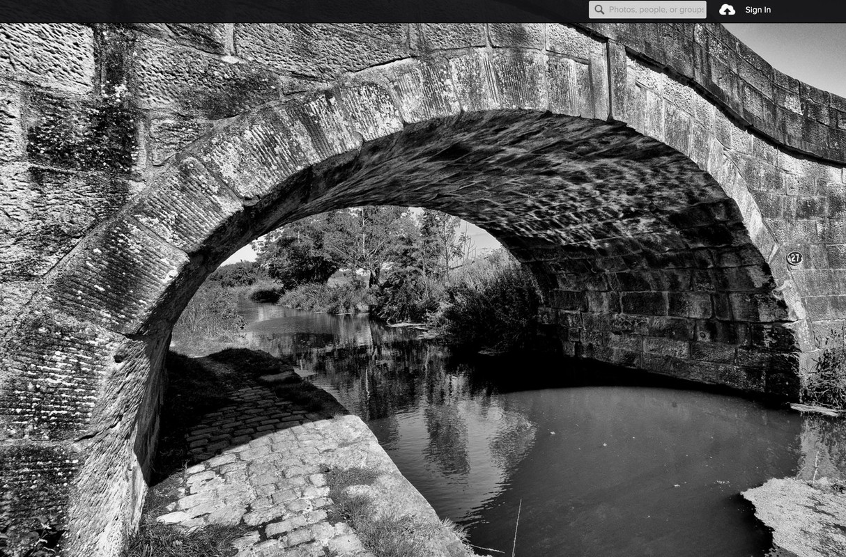 blacknwhite-canal-bridge.jpg