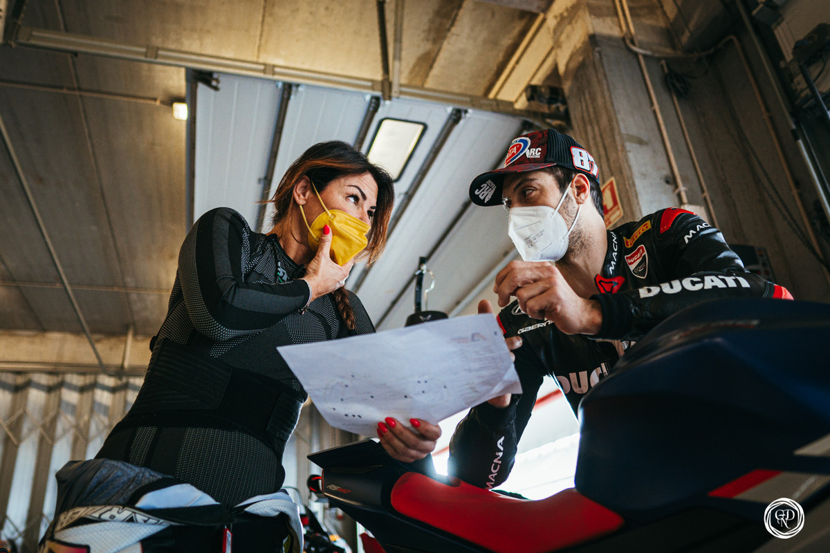 52D2420F-724D-42D6-8A47-62CBDAAA80A0