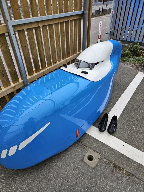 [Afbeelding: Velomobiel-26-10-26-Exxon.jpg]