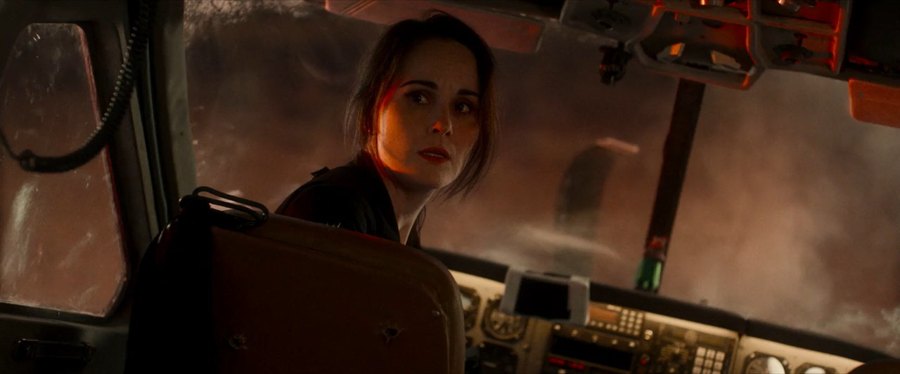 Flight Risk 2025 WebRip [Hindi + Tamil + Telugu + English] 480p 720p ESub Screenshot