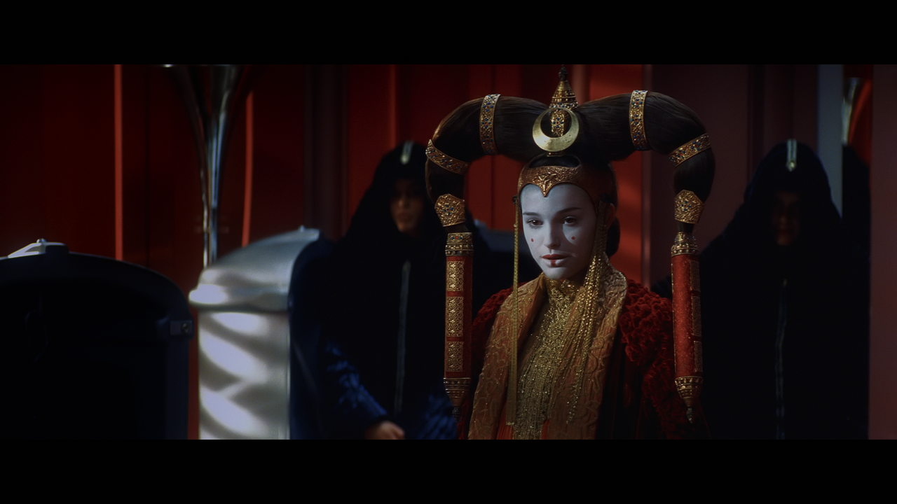Star Wars - Episode I - The Phantom Menace.mkv_snapshot_01.26.37_[2020.08.27_22.19.05]