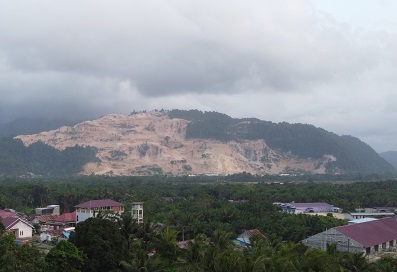 Foto lokasi gua yang berdekatan dengan aktivitas perusahaan