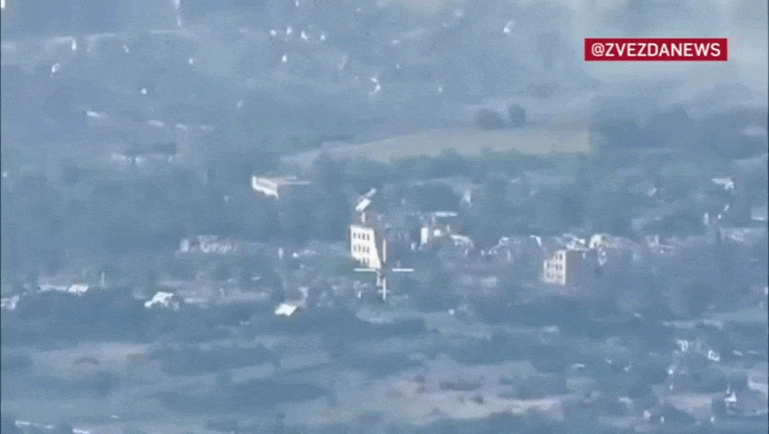 https://i.postimg.cc/7hjcb7T0/video-2026-07-04-02-24-27-(1).gif