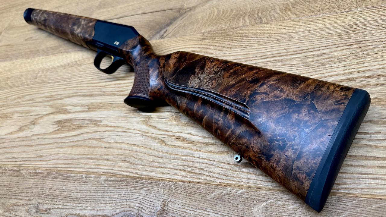 R8-Custom-Holz-HK-9-10-Schaft-mit-System-5