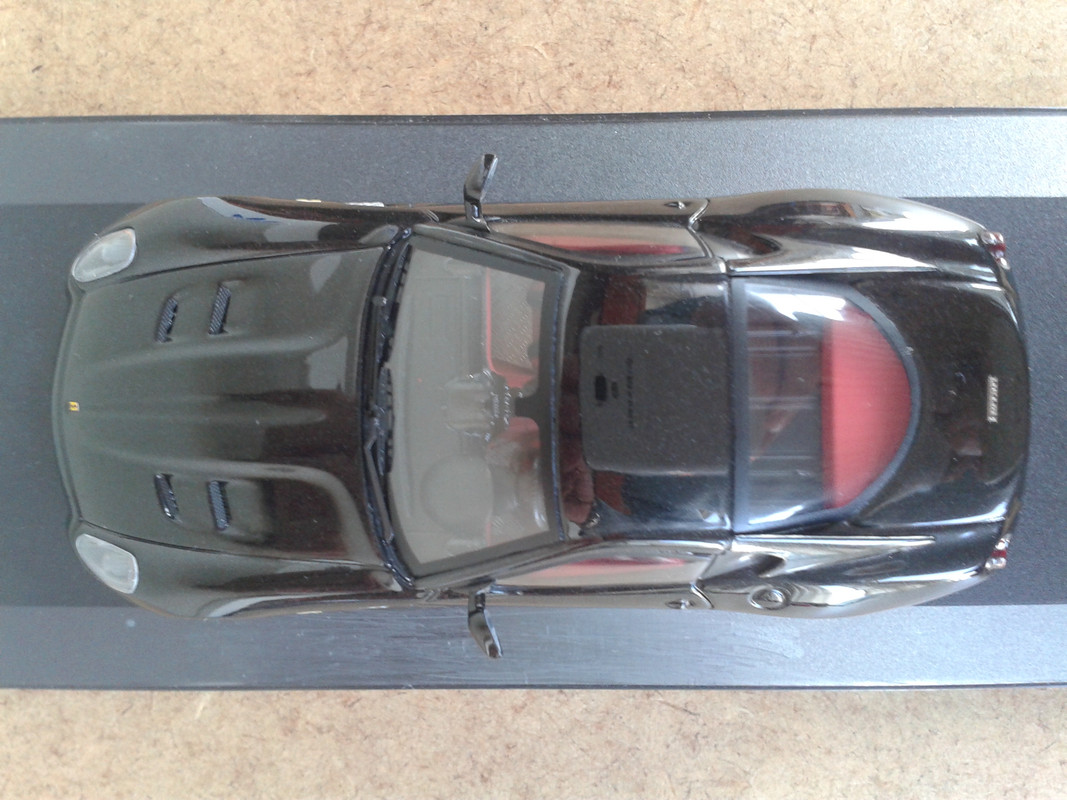 2010 Ferrari 599 GTO (Hot Wheels Elite) (14)