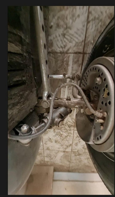 E77D570C-B4E4-4CFB-B8E7-2DE1618A202A