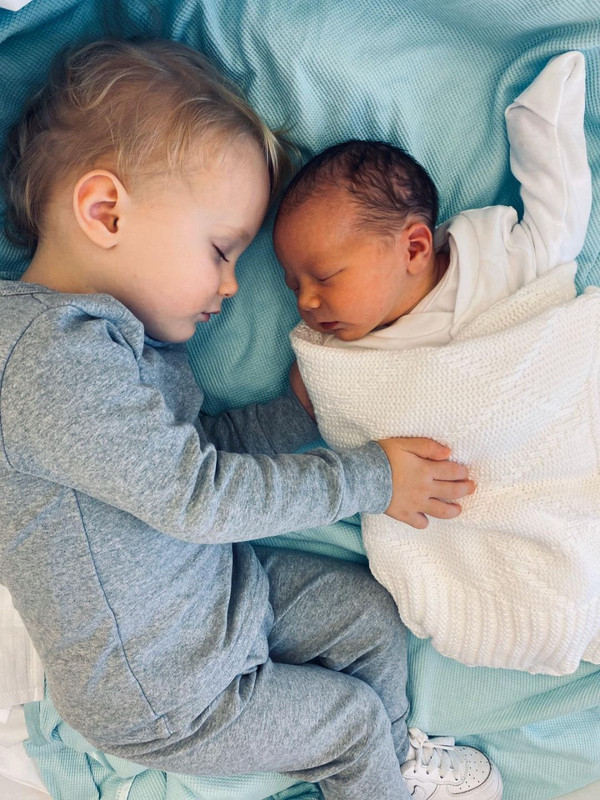 0B1222DF-B230-422F-B506-E0233A724D22