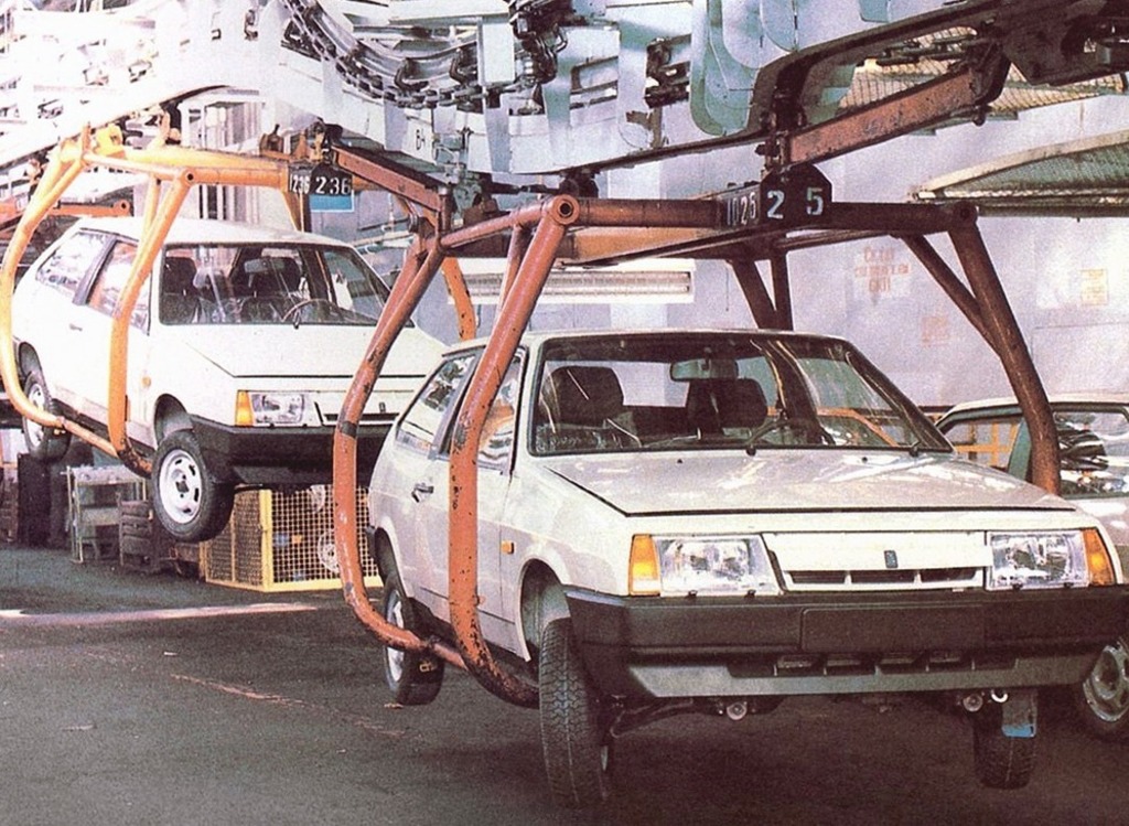 VAZ_2108_Hatchback 3 door_1984 (4)