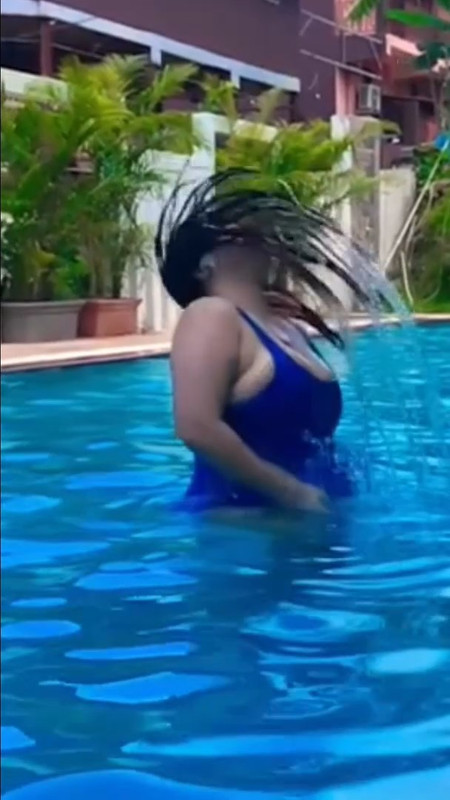 [Image: Desi-Chubby-Girl-Huge-tits-in-blue-swims...31-570.jpg]