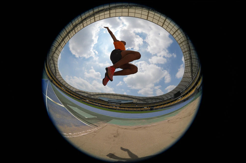 Sample photo at 8mm showing the full circular fisheye view