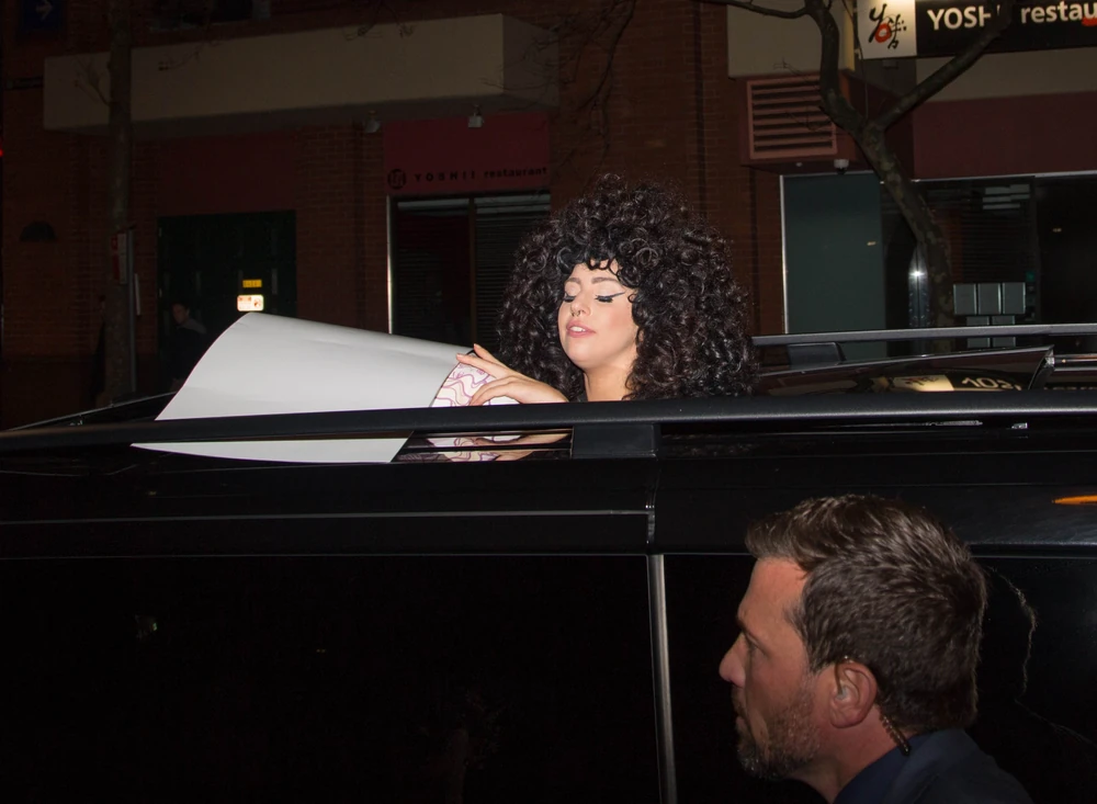 8-30-14-Arriving-at-Hotel-in-Sydney-001.