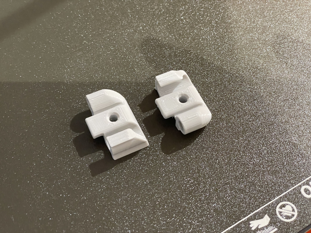 0D324889-8BB1-4D62-A373-106D26849E21