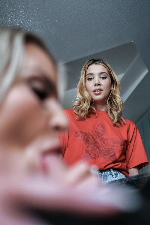 Rachael Cavalli, Sophia Sterling - Steak for You, Cock for Us (2024) FamilyStrokes 1080p