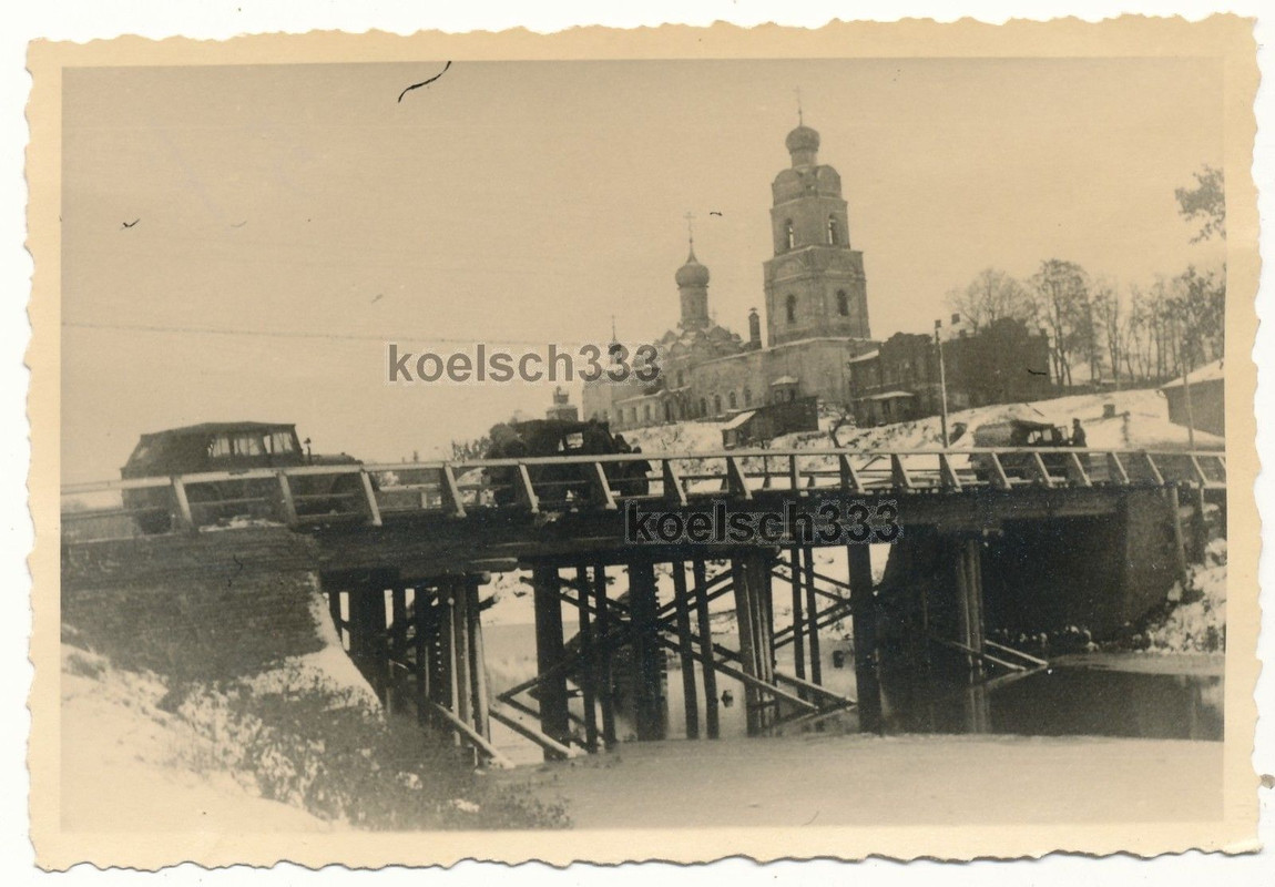 Ostfront Kirche Pioniere Brücke Kübelwagen PKW N