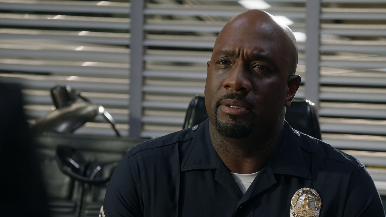 The.Rookie.S04E14.Long.Shot.1080p.10bit.AMZN.WEB-DL.DDP5.1.HEVC-Vyndros.mkv_snapshot_05.19_[2022.03.