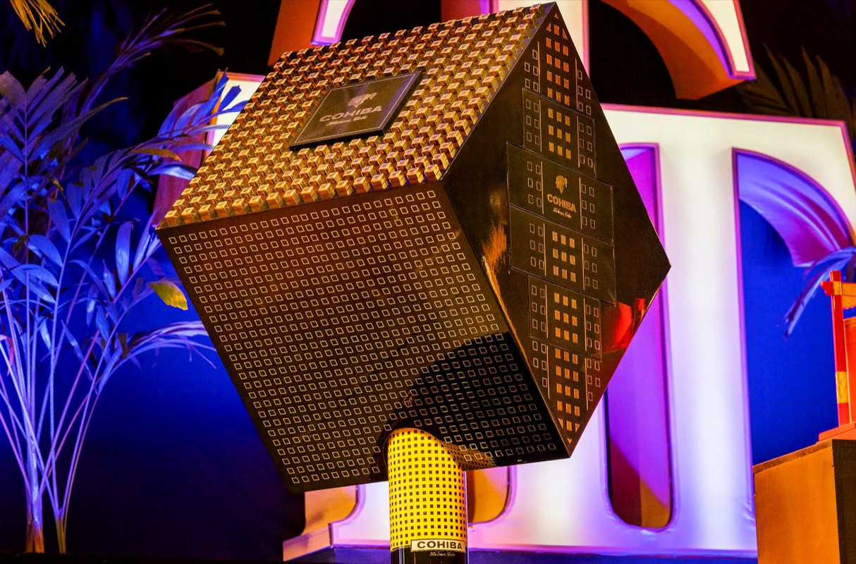 Festival-del-Habano-XXIV-Cohiba-Humdior-scaled-jpg-webp-2400×1600-