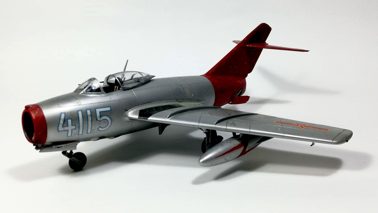 Avion - MiG 15 Bis - Tamiya, 1/48 Mig-04