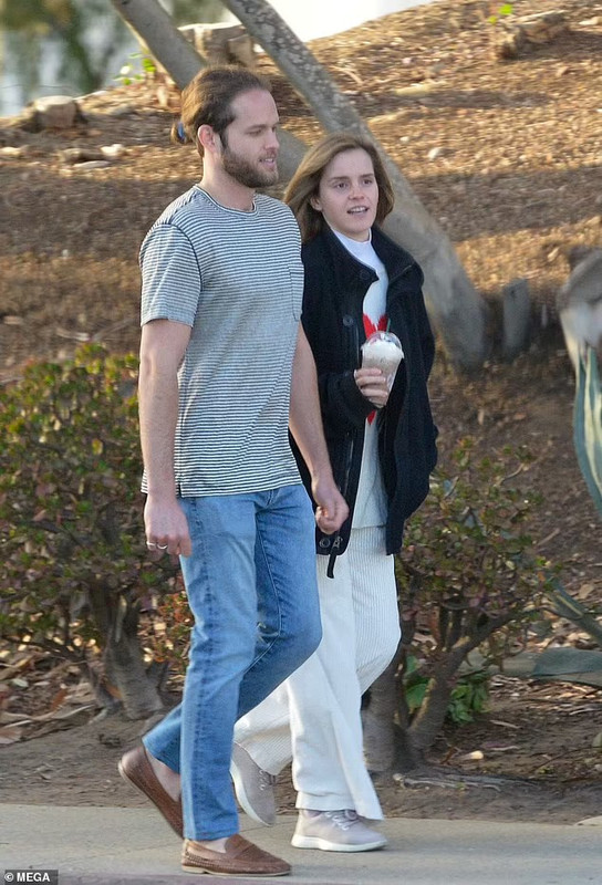 emmawatson-photogallery.blogspot.com (2)