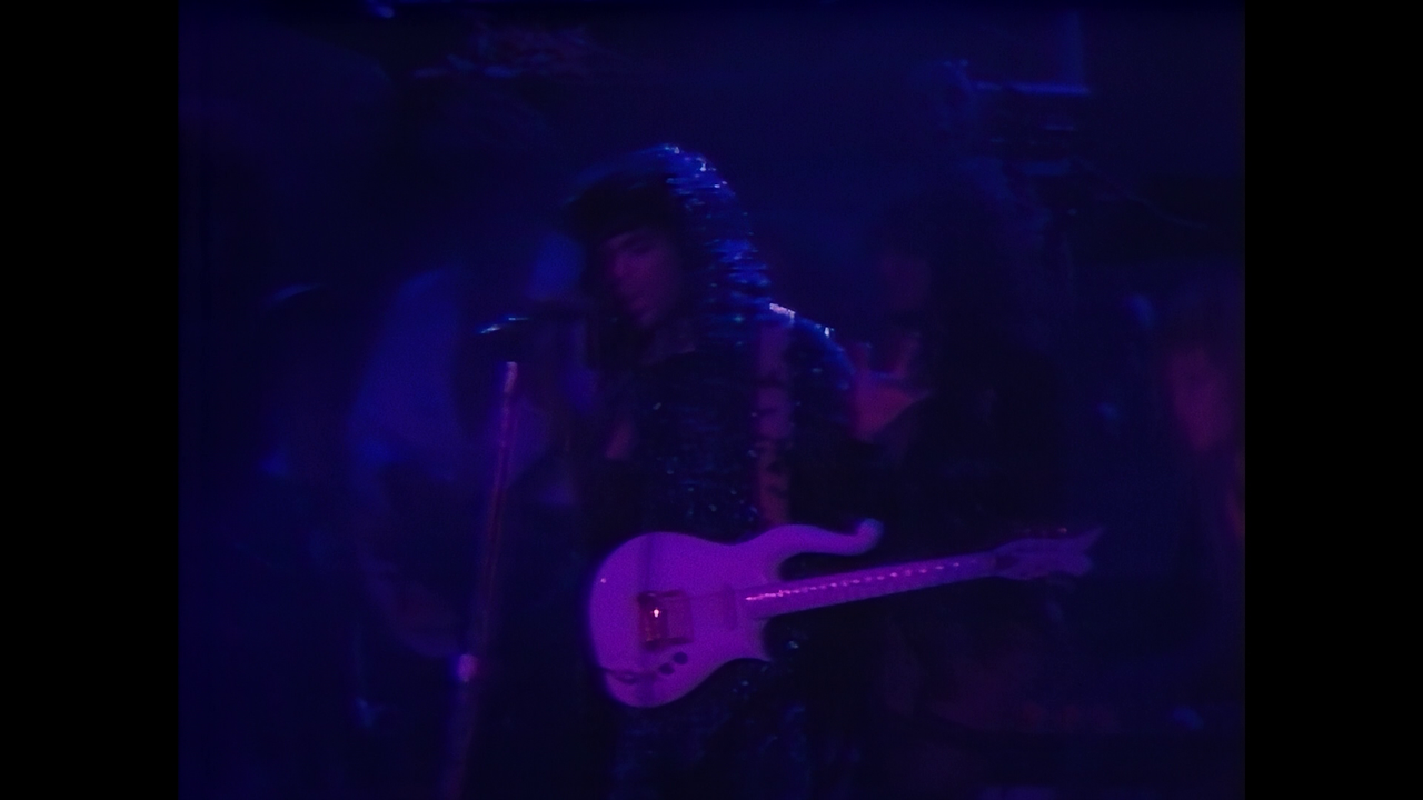 vlcsnap-2024-12-05-19h18m25s872