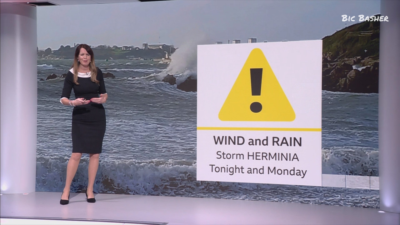 BBC News and Weather_20250126_22002225.ts_snapshot_24.26.633