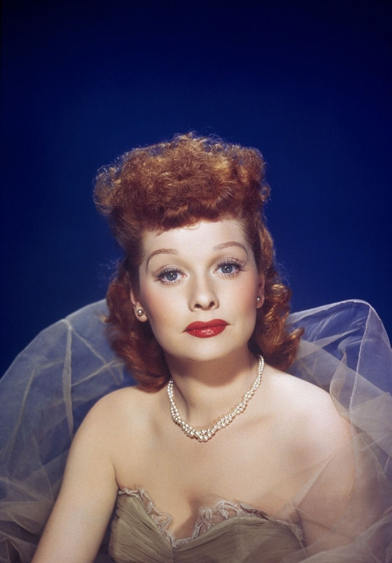 Lucille_Ball_b15