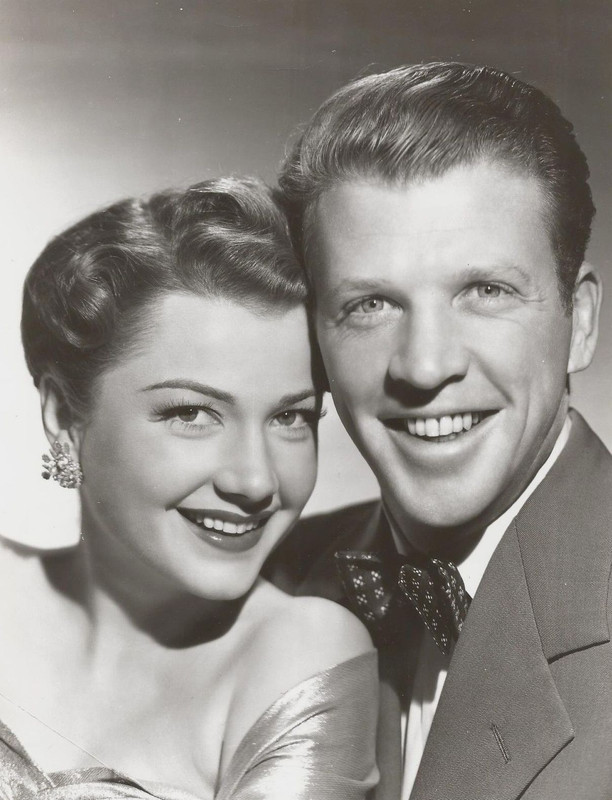 Anne_Baxter_a86