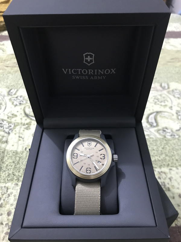 FBEF7FF1-F503-4754-B7CC-AC20B3B55B92